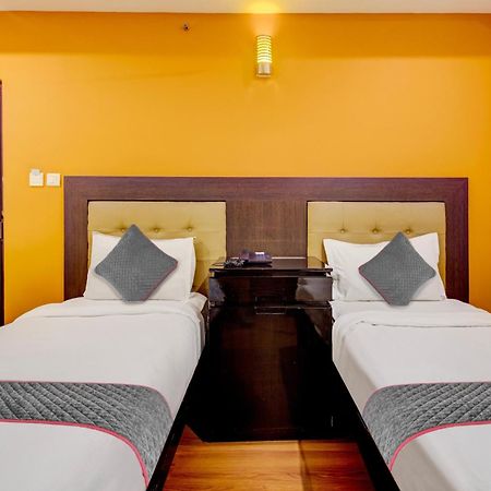 Udayee International Hotel Tirupati Luaran gambar