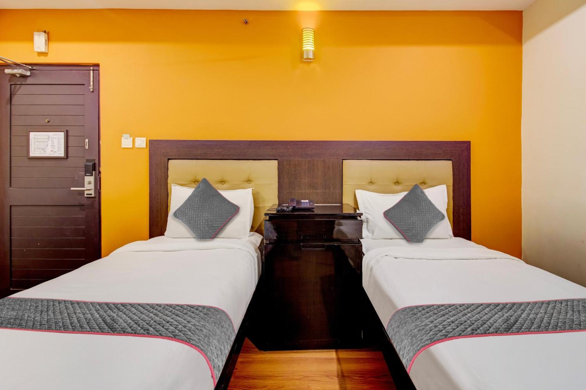 Udayee International Hotel Tirupati Luaran gambar