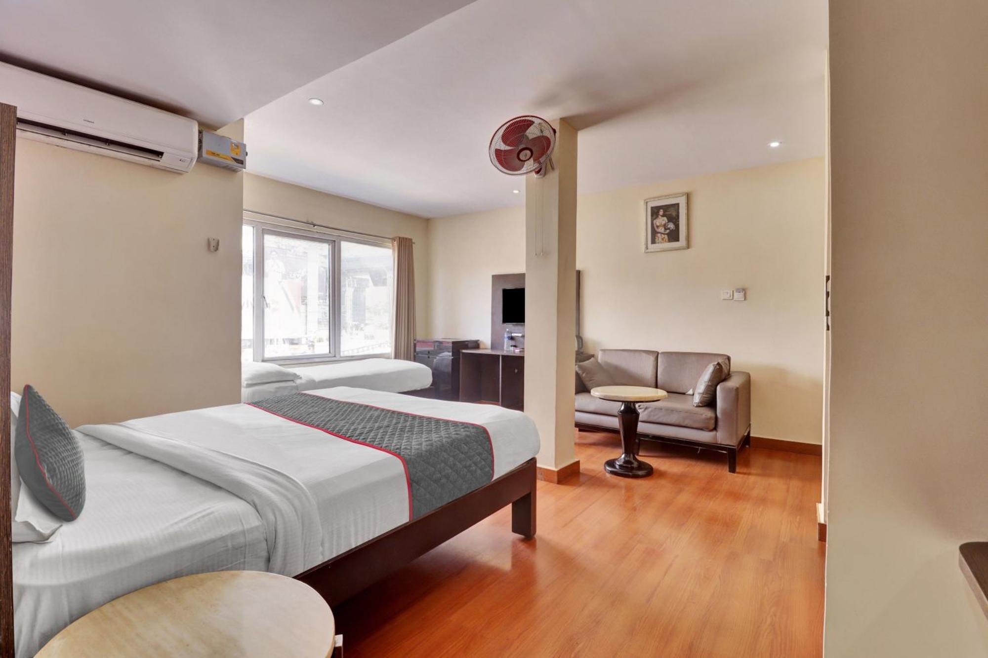 Udayee International Hotel Tirupati Luaran gambar